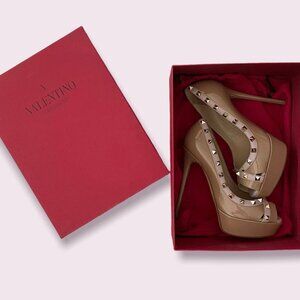 VALENTINO GARAVANI Authentic Rockstud Peep-toe Shoes